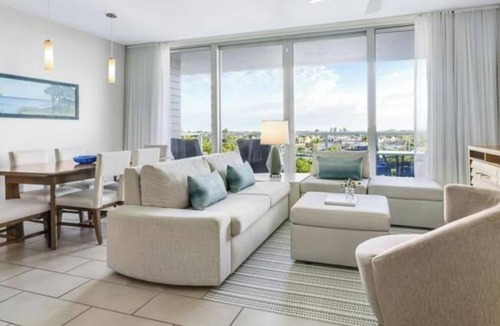 Marco Island Villa | DECEMBER AVAILABILITY 12/3~12/6.3 Bedroom Villa.Island side!