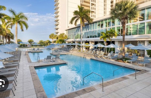 Marco Island Villa | DECEMBER AVAILABILITY 12/3~12/6.3 Bedroom Villa.Island side!