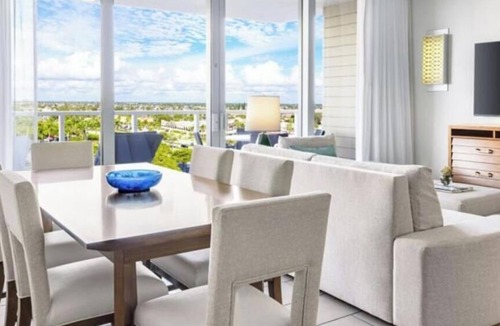 Marco Island Villa | DECEMBER AVAILABILITY 12/3~12/6.3 Bedroom Villa.Island side!