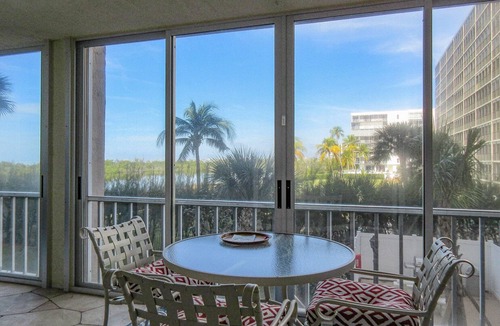 South Island Condo | Deluxe Beachfront 2B/2B Creciente Resort Vacation Condo w/ Gulf View, Resort Pool, Tennis Courts!