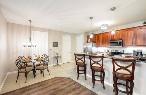 Florida Central Atlantic Coast Condo | Deluxe Condo At Vista Cay Sleeps 6 close to clubhouse and Convention Center