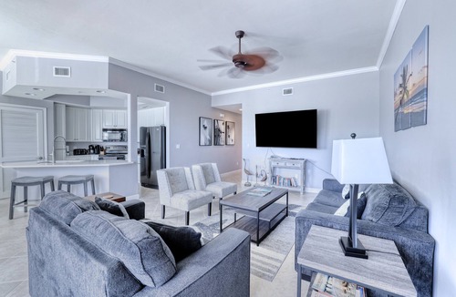 Bonita Shores Condo | Deluxe Penthouse Luxury!- Beach, Resort Pool, Waterfall!