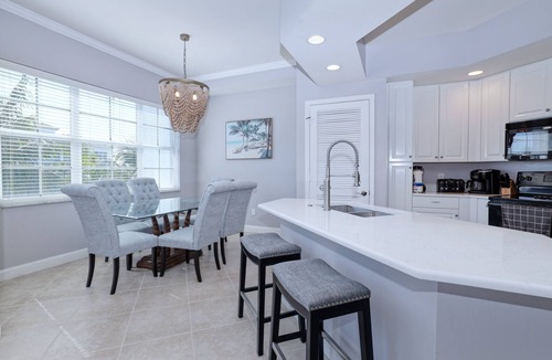 Bonita Shores Condo | Deluxe Penthouse Luxury!- Beach, Resort Pool, Waterfall!