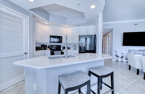 Bonita Shores Condo | Deluxe Penthouse Luxury!- Beach, Resort Pool, Waterfall!