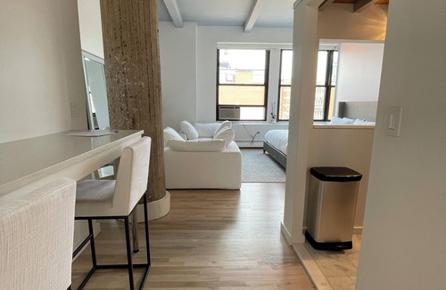 Greenwich Village Apartment | Designer Luxe Loft, with Housekeeping & Doorman - Greenwich Village/Noho