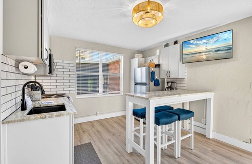 Golden Beach Villa | Direct Gulf Front – Venice Villas Coastal Chic