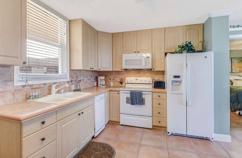 Bonita Springs Condo | DIRECT GULF VIEW | 10TH FLOOR BALCONY | KING BED | FREE PARKING | STEPS TO BONITA BEACH
