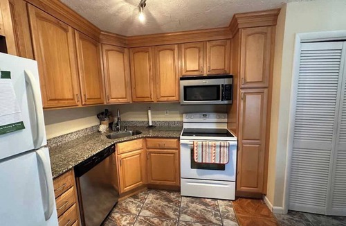 Cocoa Beach Condo | Direct Ocean Complex Diplomat 220-7