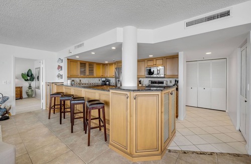 Ormond-by-the-Sea Condo | Direct Oceanfront Corner Condo, Family-Friendly with Beachfront Pool and Garage Parking