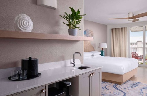 Stuart Hotel | Direct Pool View | Golf. Outdoor Pool. Gym.