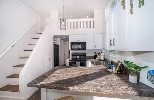 Kissimmee Cottage | Disney Area Tiny Home Escape