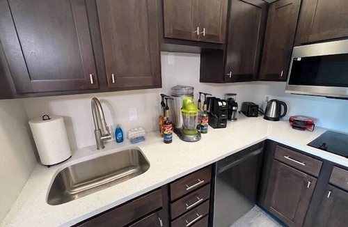 Florida Central Atlantic Coast Apartment | Disney Epic & SeaWorld * King & Queen Free shuttle