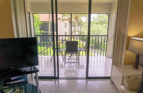 Trailer Estates Apartment | Dive Into Your Dream Vacation! 3 Great Units, Free Parking, Outdoor Pool