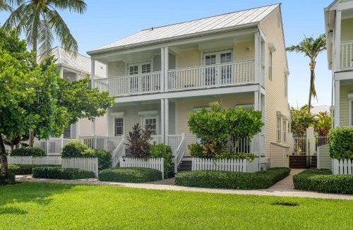 Marathon House | DK27 Key Lime Villa