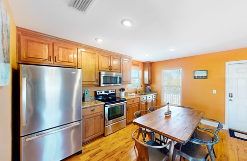 Port St. Joe House | Dog-friendly home blocks from the beach with patio, balcony, & outdoor shower
