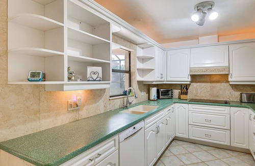 Lehigh Acres House | Dogs Welcome! Family-Friendly Gem in Lehigh Acres