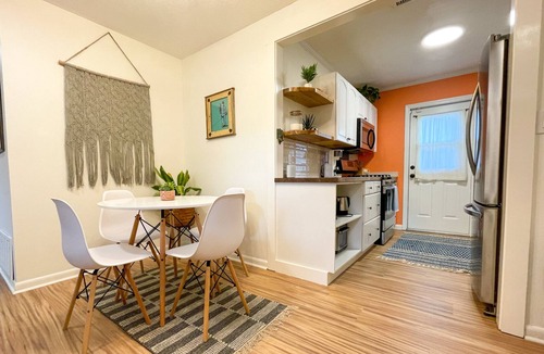 Fort Walton Beach House | Downtown and Beach Adjacent Home in Neighborly Part of Town