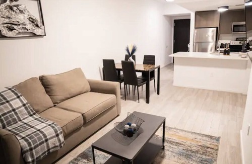 Overtown Apartment | Downtown Miami Getaway Modern Condo with Infinity Pool Access and Central Living