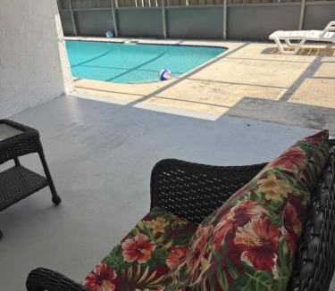 Tanglewood Terrace House | Downtown Private Pool Oasis In Sunshine State