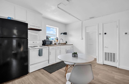 St. Petersburg Apartment | Downtown Studio w/Free Parking & City Views