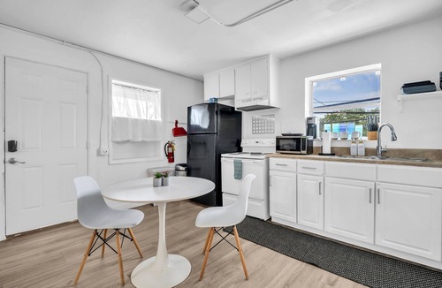 St. Petersburg Apartment | Downtown Studio w/Free Parking & City Views
