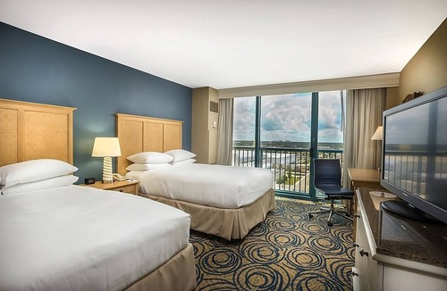 Brush - Stewarts Hotel | Dream Beach Vacay! 4 Units, 2 Swimming Pools & Spa! Right on the Beach