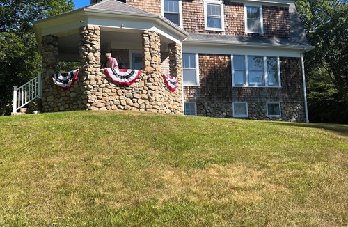 Pawcatuck House | Dream Summer Escape 5-bedroom waterfront retreat in Westerly!