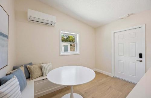 Parsuns To Cocoa Beach Apartment | Driftwood Den