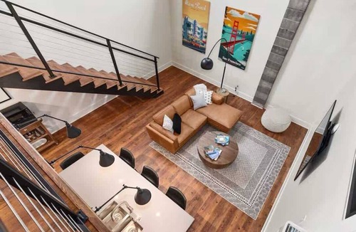 Grand Rapids Apartment | Drumlin Suite - Downtown Luxe Historic Roots & Private Parking