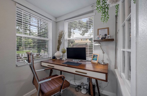 Lake Davis - Greenwood House | DT505 - 1BR Downtown Bungalow in Orlando