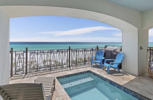 Delos House | Dubes on the Beach*Beachfront*Private Heated Pool*PrivateBeach*Free Beach Chairs