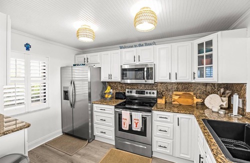 Hutchinson Island South Condo | Dune Dreams just steps to the beach