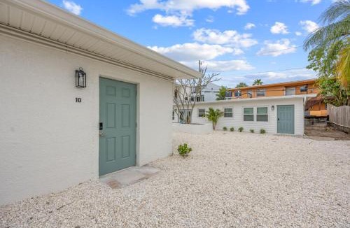 Parsuns To Cocoa Beach Apartment | Dune Drift