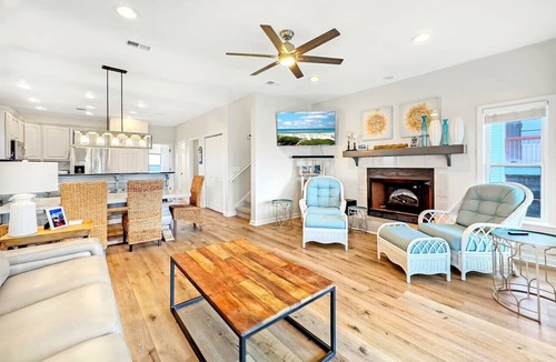 Cape San Blas House | DuneFine Cape San Blas Sleeps 10 & Dog Friendly Private Pool