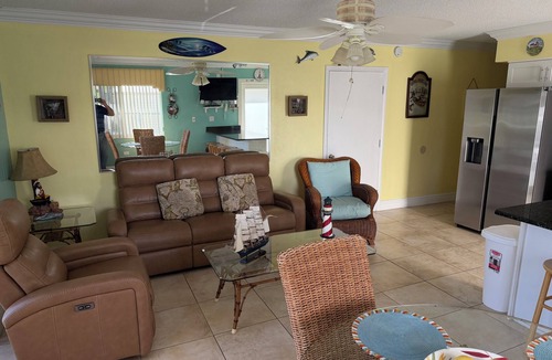 Marathon Villa | DUPLEX IN DUCK KEY, 2 Bedroom/2 Bath, W/Private 90' Dock, Trailer Storage