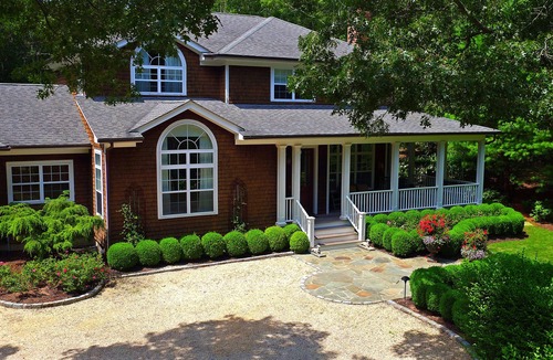 Village of East Hampton House | East Hampton 6 Bedroom Estate with Pool and Tennis