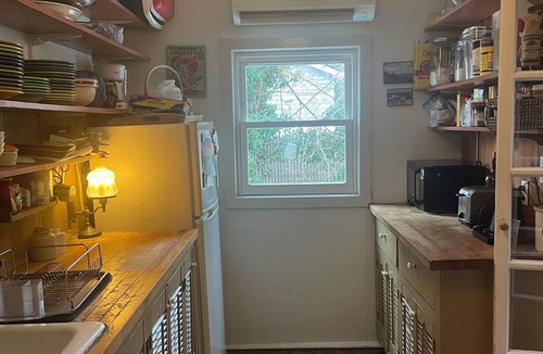 Springs Cottage | East Hampton/Springs Cottage- minutes walk to sea