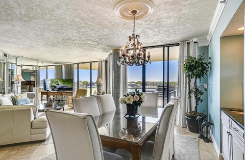 Holiday Isle Apartment | East Pass Towers 304 Condo