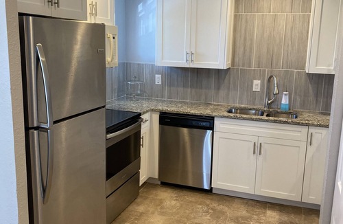 Charlotte Harbor Condo | Easy walk to beach, park, shopping and restaurants