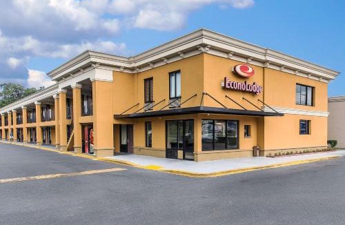 Savannah Hotel | Econo Lodge Savannah Midtown