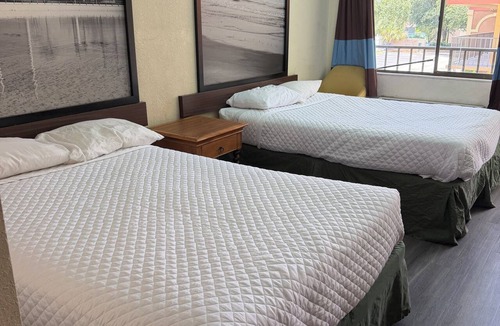 Doctors Inlet Hotel | Economy Inn Jax-OP