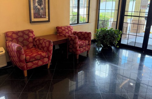 Doctors Inlet Hotel | Economy Inn Jax-OP