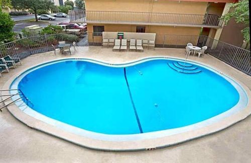 Doctors Inlet Hotel | Economy Inn Jax-OP