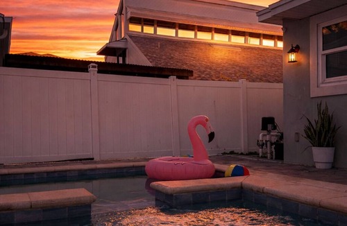 Bayshore Beautiful House | Elegant 3 bedroom bayshore home with pool and hot tub
