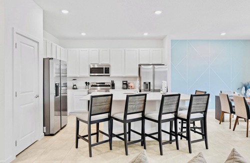 Historic Downtown Kissimmee House | Elegant 8BR Bella Vida Resort Villa w/Private Pool, Spa & Free Amenities