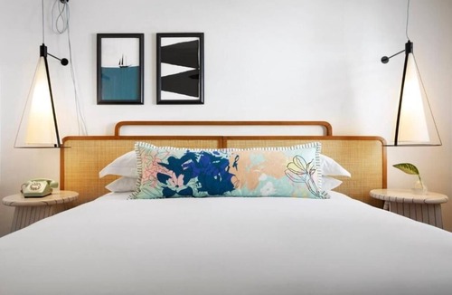 Old Town Hotel | Elegant Boutique Room w/Private Patio & Garden - Duval Street steps away
