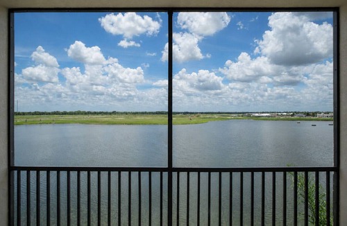 Braden River Condo | Elegant Condo in gated Lakewood Ranch Community
