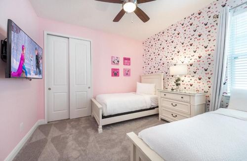 Historic Downtown Kissimmee Apartment | Elegant Home Near Disney With Private Pool, Foosball Table, Themed Rooms And Waterpark & Resort Access At Encore Resorts Reunion - 365Sf