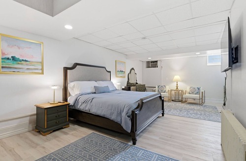 Olean Bed & Breakfast | Elegant Old Library Dickens Suite! Family, Near SBU