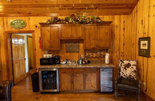 Fowlstown Cabin | Elegant Retreat with Firepit & Pond Views